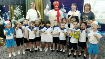 Зимние забавы со Снеговиком Зимние забавы со Снеговиком.